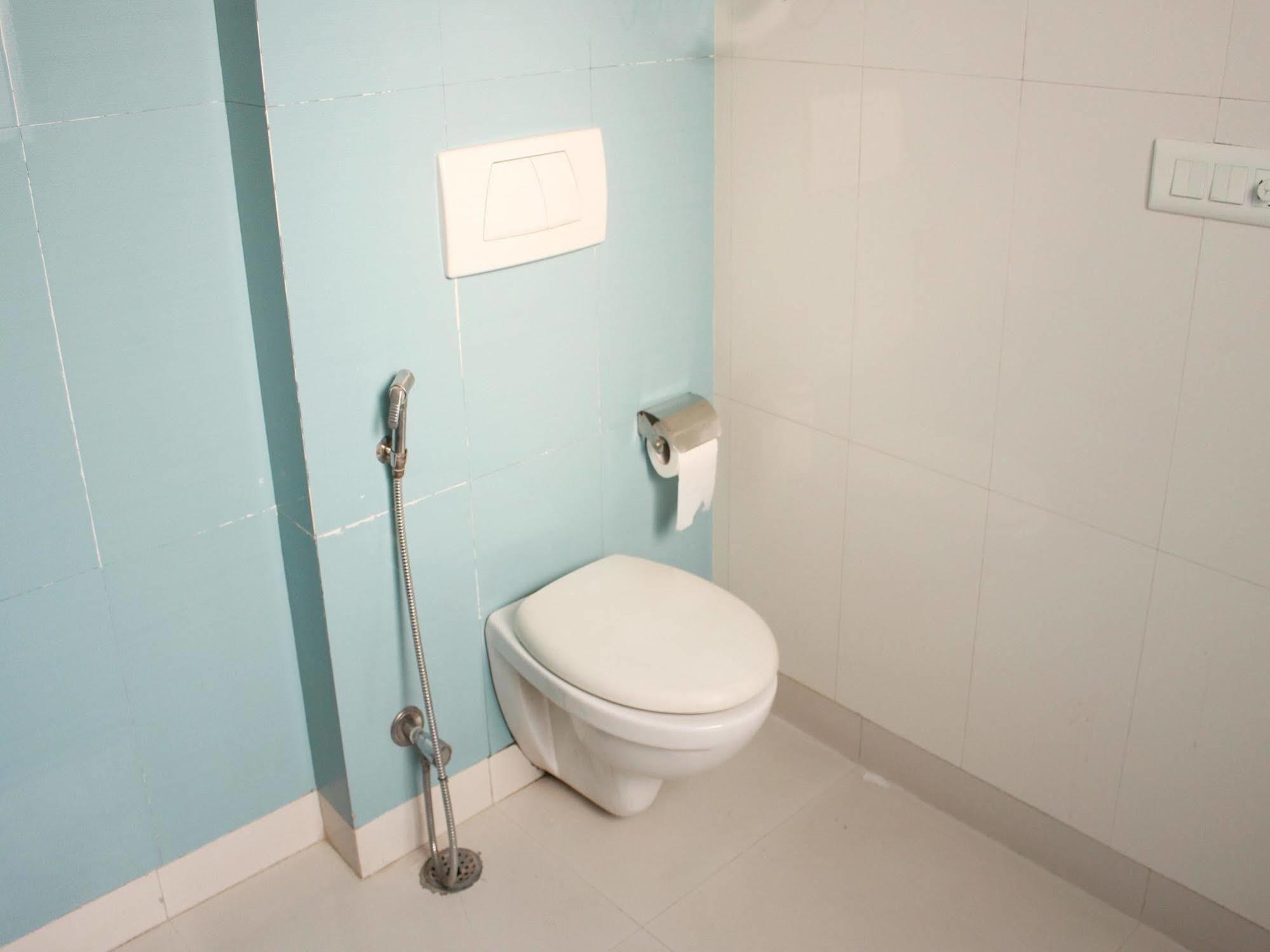 Oyo Flagship 387 Moulsari Avenue Hotel Гургаон Екстериор снимка