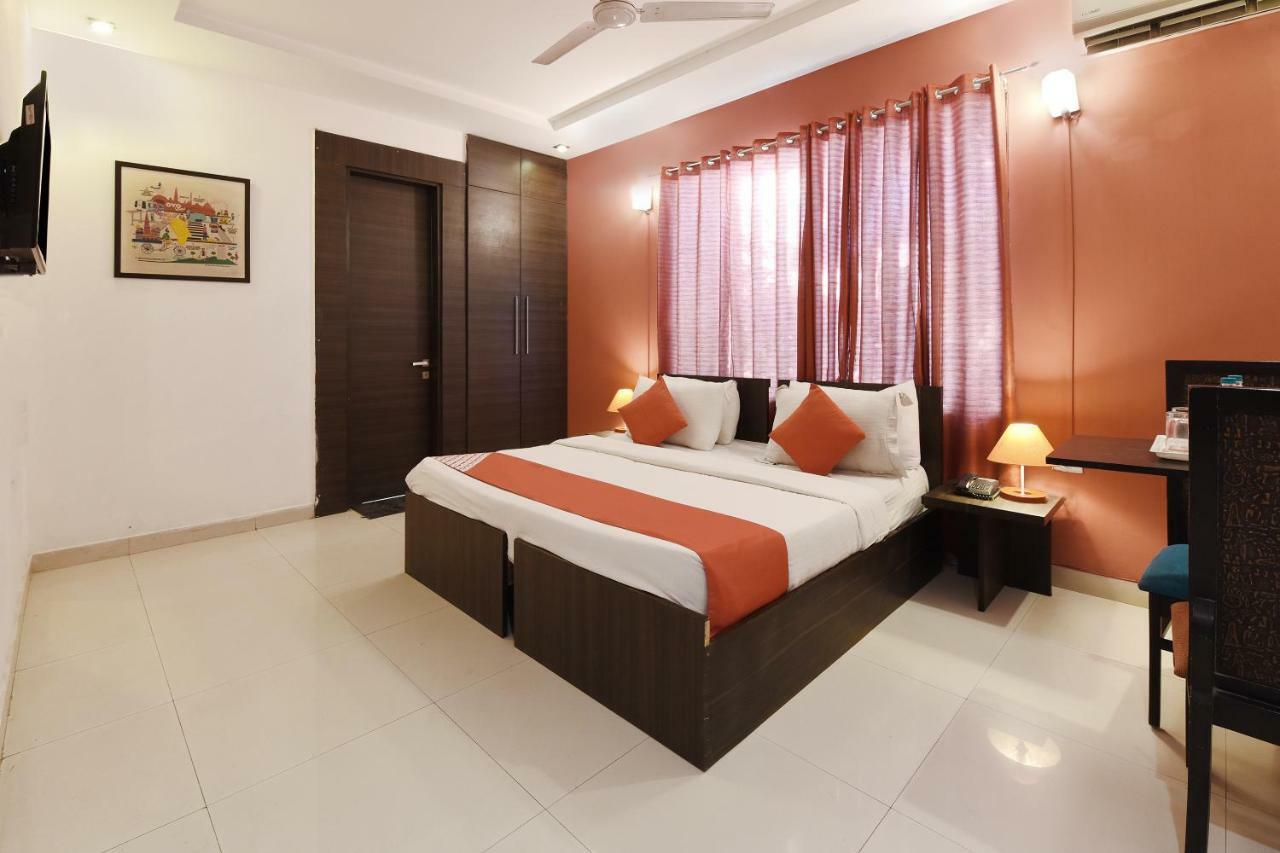 Oyo Flagship 387 Moulsari Avenue Hotel Гургаон Екстериор снимка